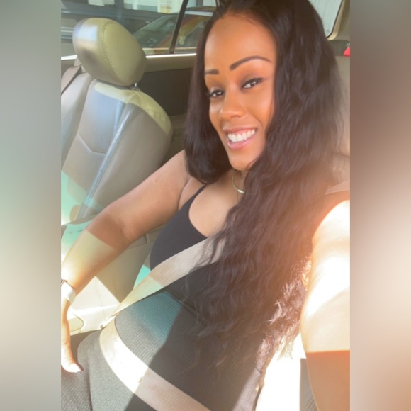 Meet your Posher, Tiffany - Picture 3 of 7